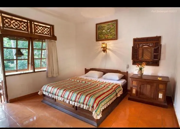 Puri Bebengan Casa de hóspedes 3*